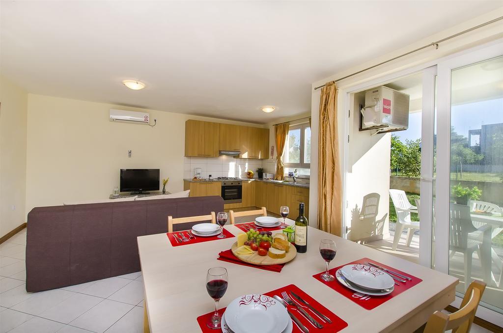Apartments Glavan Privlaka  Quarto foto